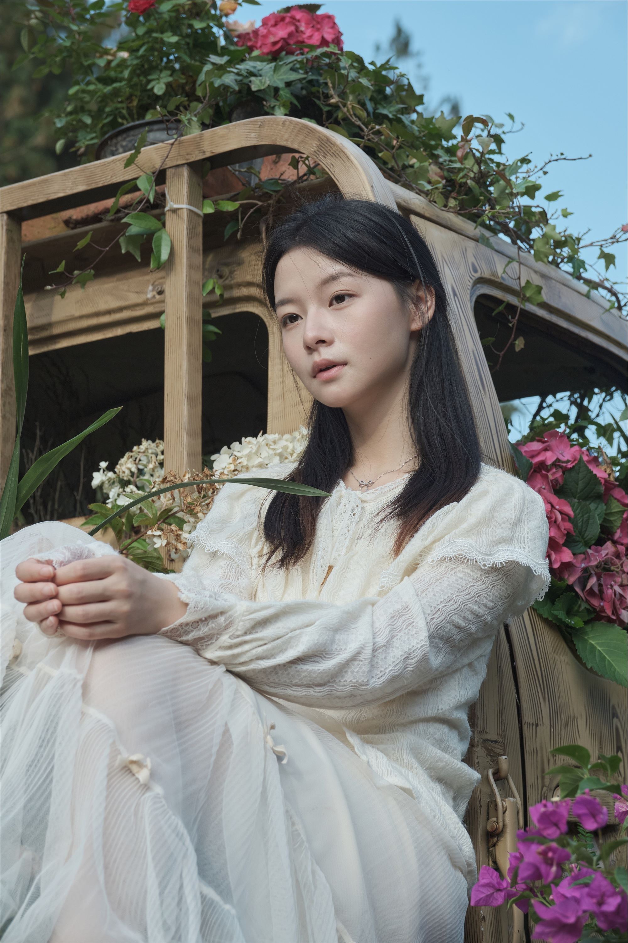 YITUYU艺图语 2025.01.02 秋游 蝴蝶妹妹